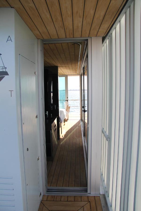 Barco Casa Botel