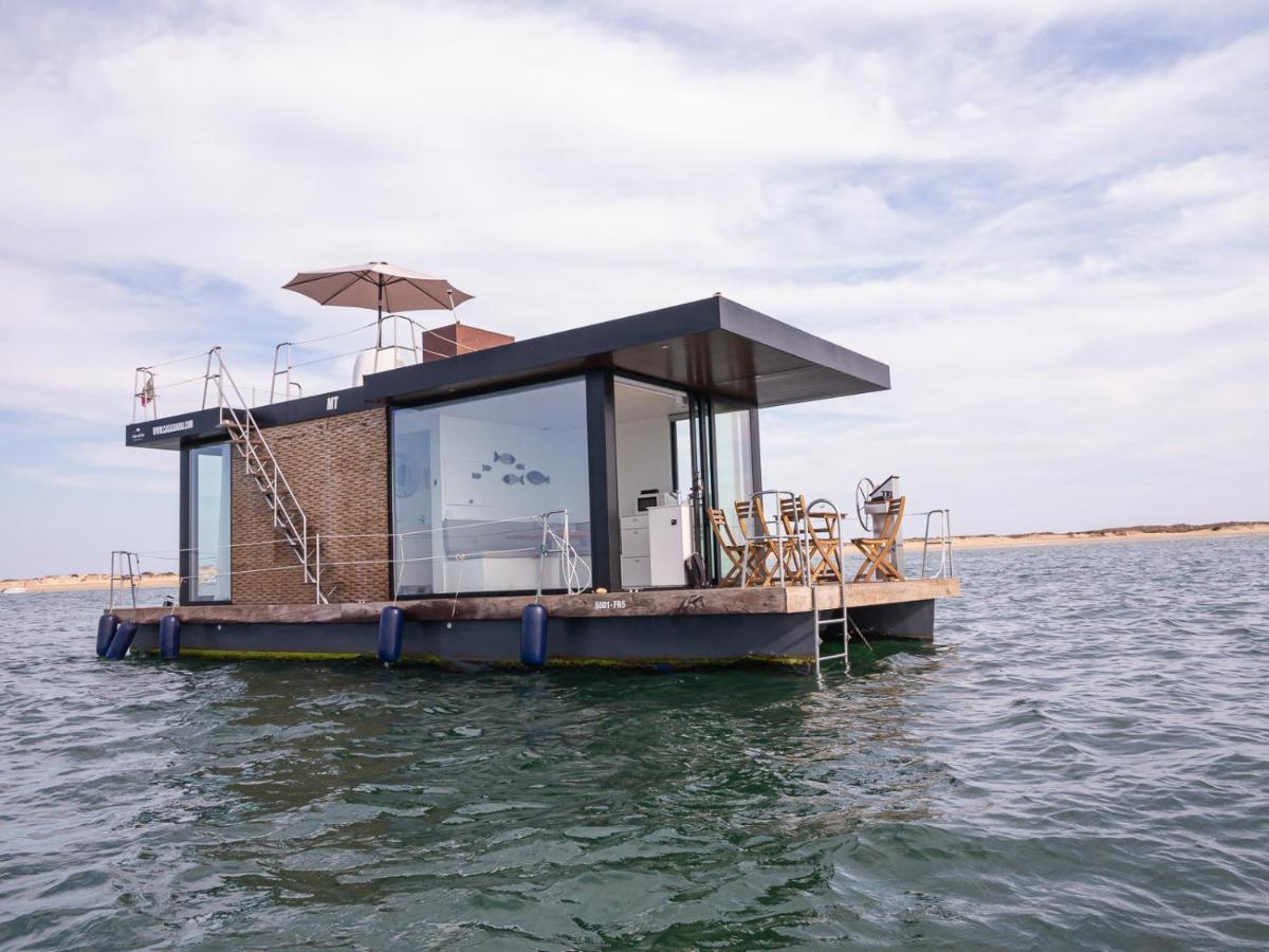 Hotel na wodzie Barco Casa